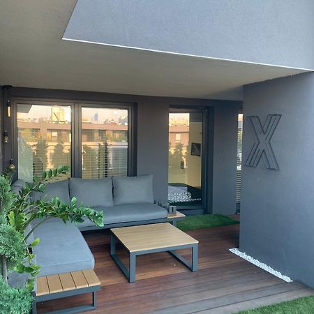 Two-Levels Penthouse With A Garden In The City Center Διαμέρισμα Λοτζ Εξωτερικό φωτογραφία
