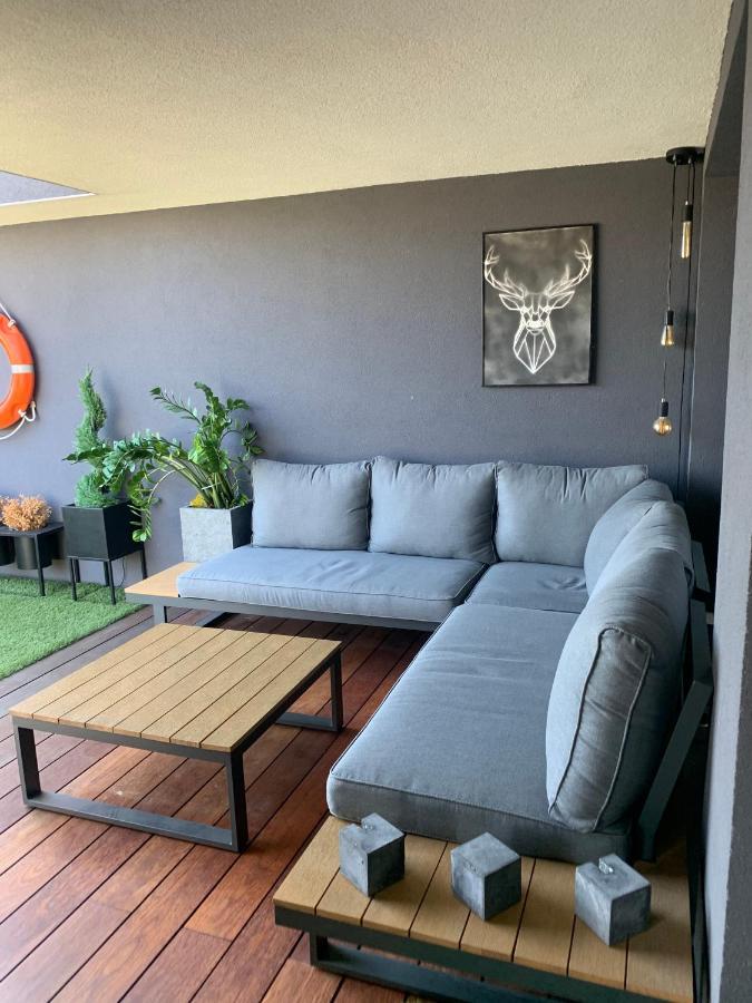 Two-Levels Penthouse With A Garden In The City Center Διαμέρισμα Λοτζ Εξωτερικό φωτογραφία