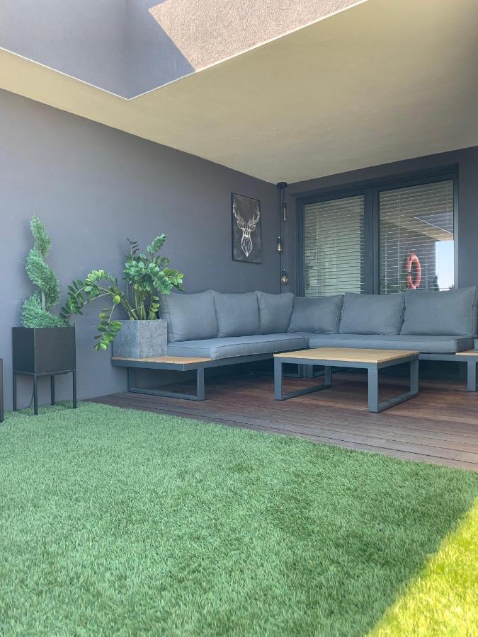 Two-Levels Penthouse With A Garden In The City Center Διαμέρισμα Λοτζ Εξωτερικό φωτογραφία
