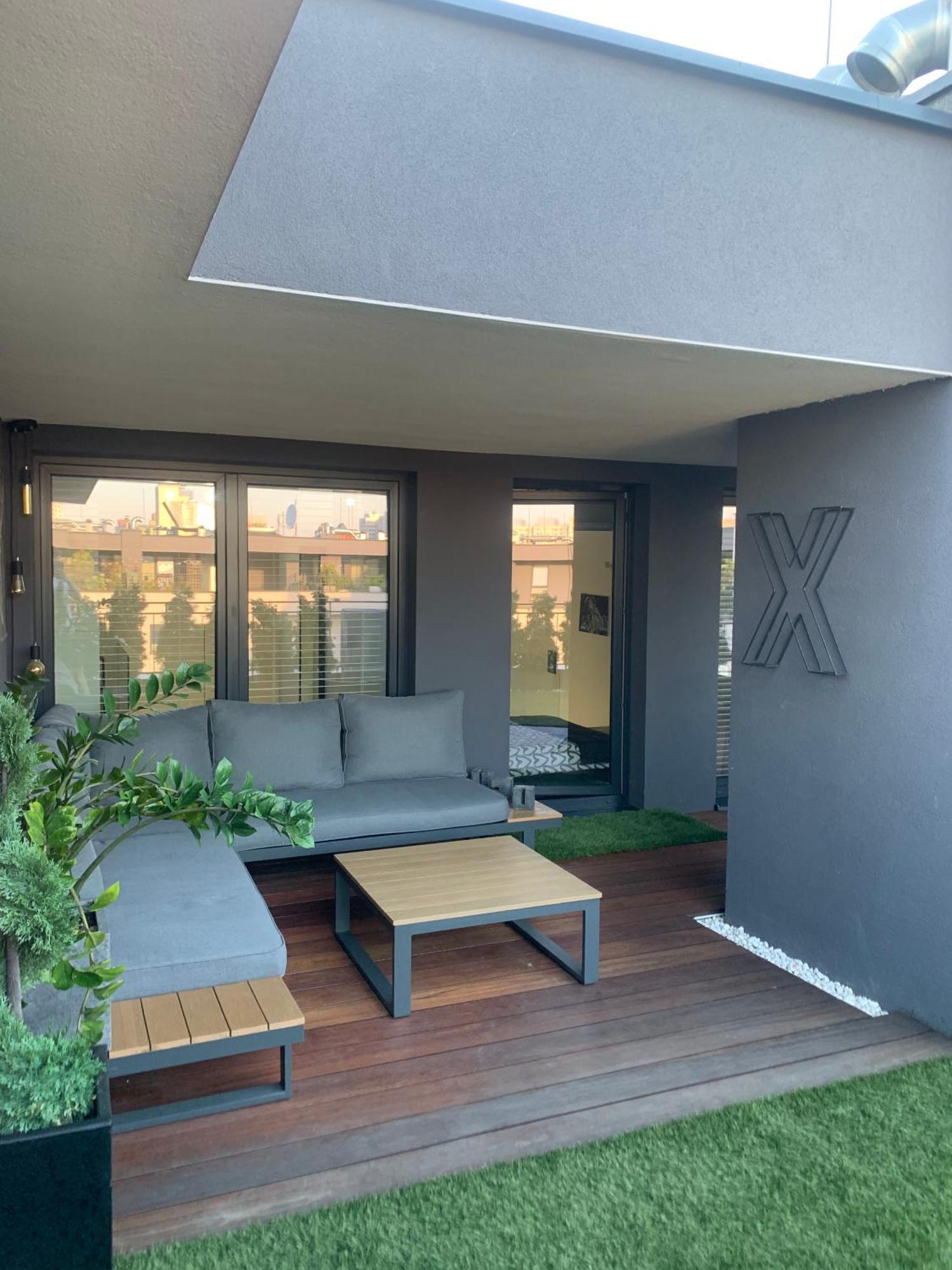 Two-Levels Penthouse With A Garden In The City Center Διαμέρισμα Λοτζ Εξωτερικό φωτογραφία