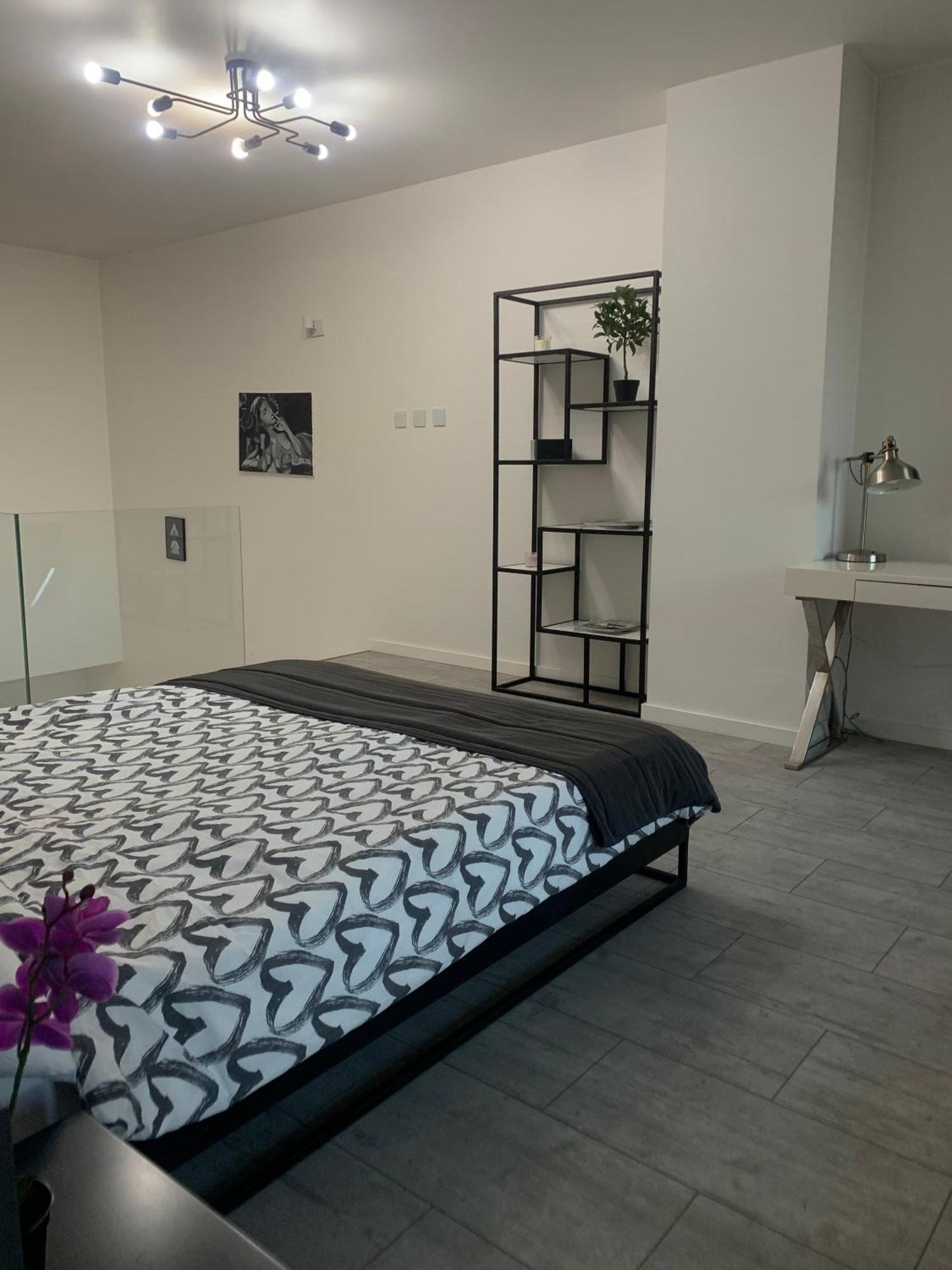 Two-Levels Penthouse With A Garden In The City Center Διαμέρισμα Λοτζ Εξωτερικό φωτογραφία
